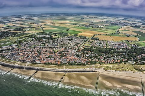 Wil je op vakantie in zeeland aan zee  dan is Zoutelande zeker aan te raden